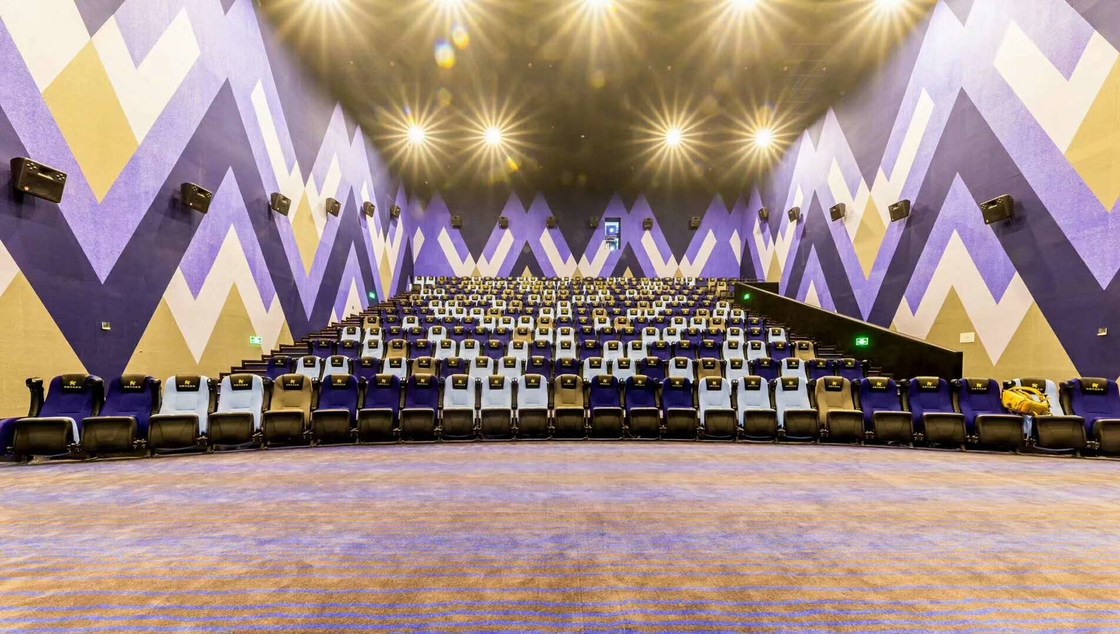 490 มิลลิเมตร ความลึก เก้าอี้โรงภาพยนตร์ เก้าอี้โรงภาพยนตร์ เก้าอี้นั่งเล่น กลับมาช้า