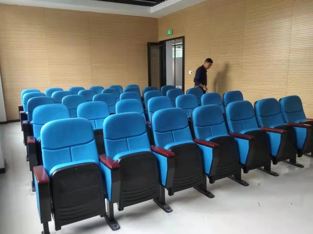 เก้าอี้หอประชุมหุ้มผ้าสิ่งทอ ที่นั่งสนามกีฬาอนุสรณ์ สีฟ้า