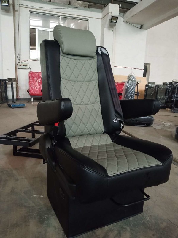 ราคาโรงงาน Custom Luxury Leather Sprinter Van Seats สําหรับรถตู้รถยนต์ Limousine